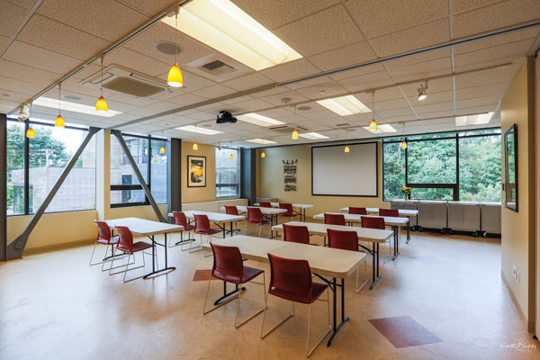 The Classroom at BIMA, dividable into 2 separate meeting spaces.