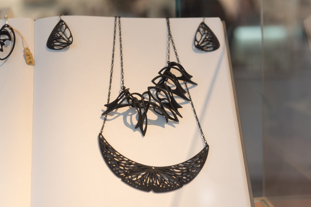 Necklace and earrings by AnnXAnnXDesign's Han Yin Hsu